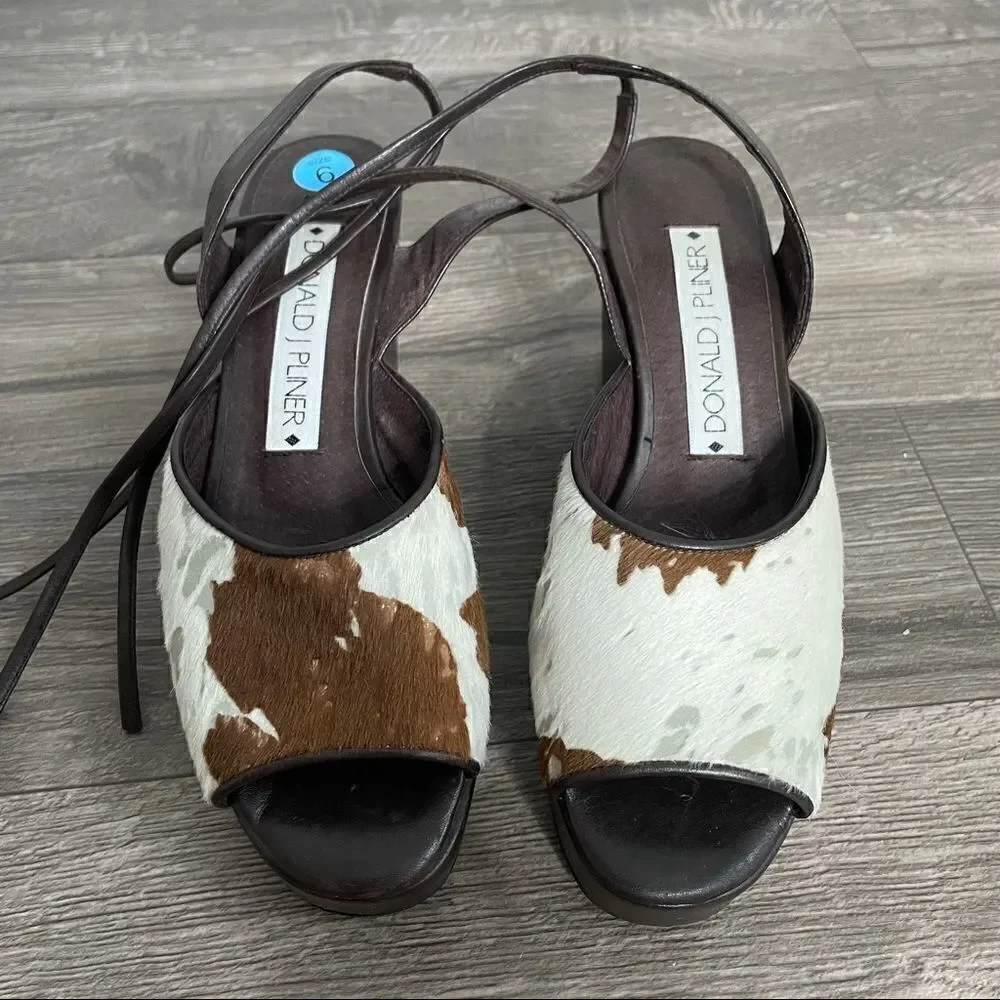 DONALD J. PLINER COWHIDE LEATHER LACE UP COW PRINT CHUNKY HEEL WEDGES